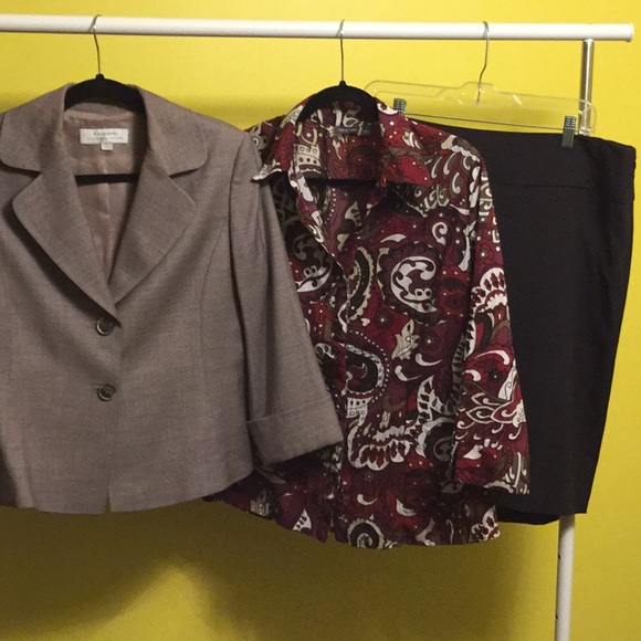 Tahari Jackets & Blazers - Pairing. - Tahari 10 blazer+print top, brown skirt